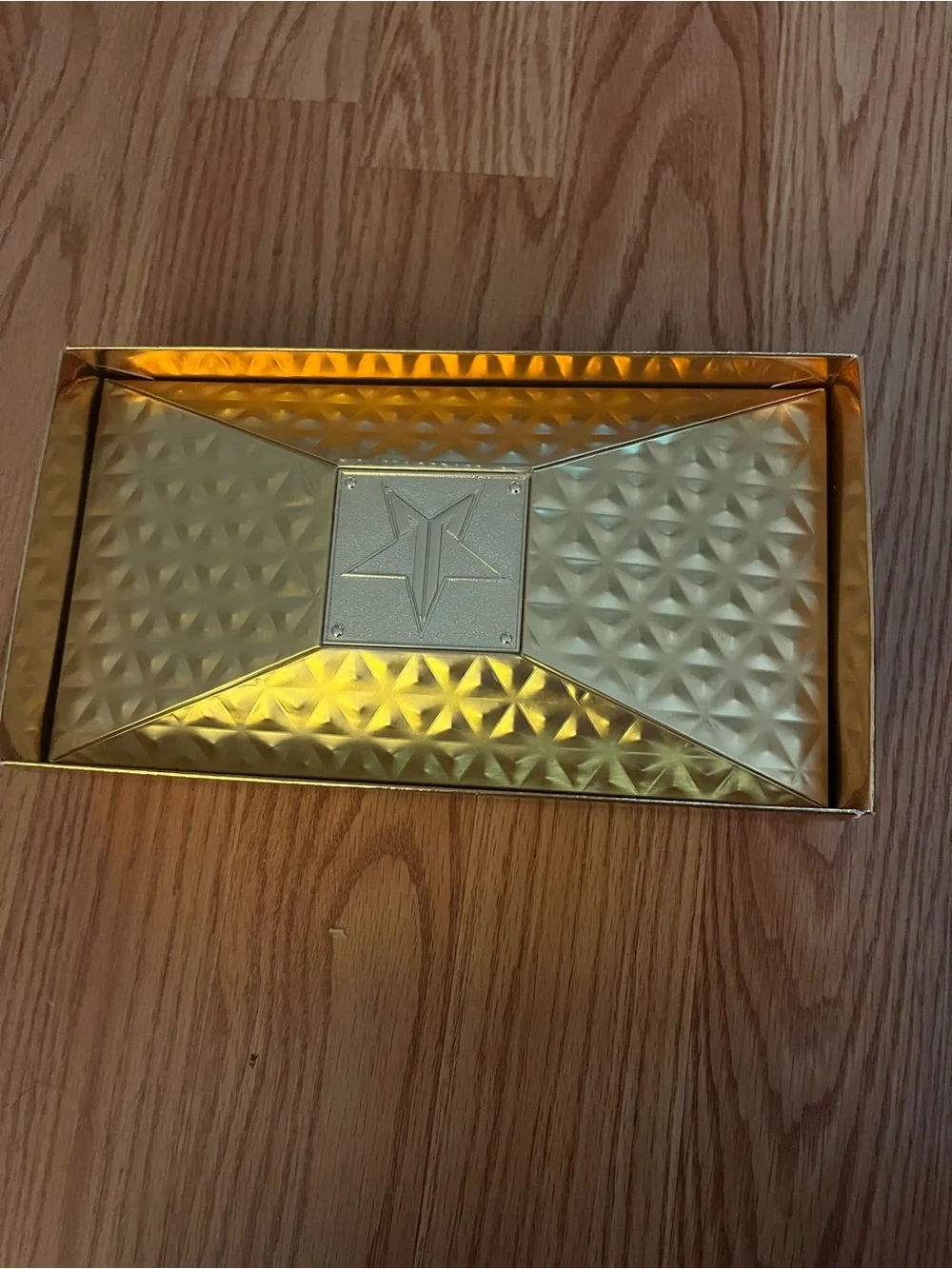 Jeffree Star Gold Blooded Palette